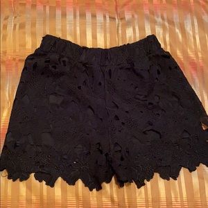 Black flower charlottte rouse shorts